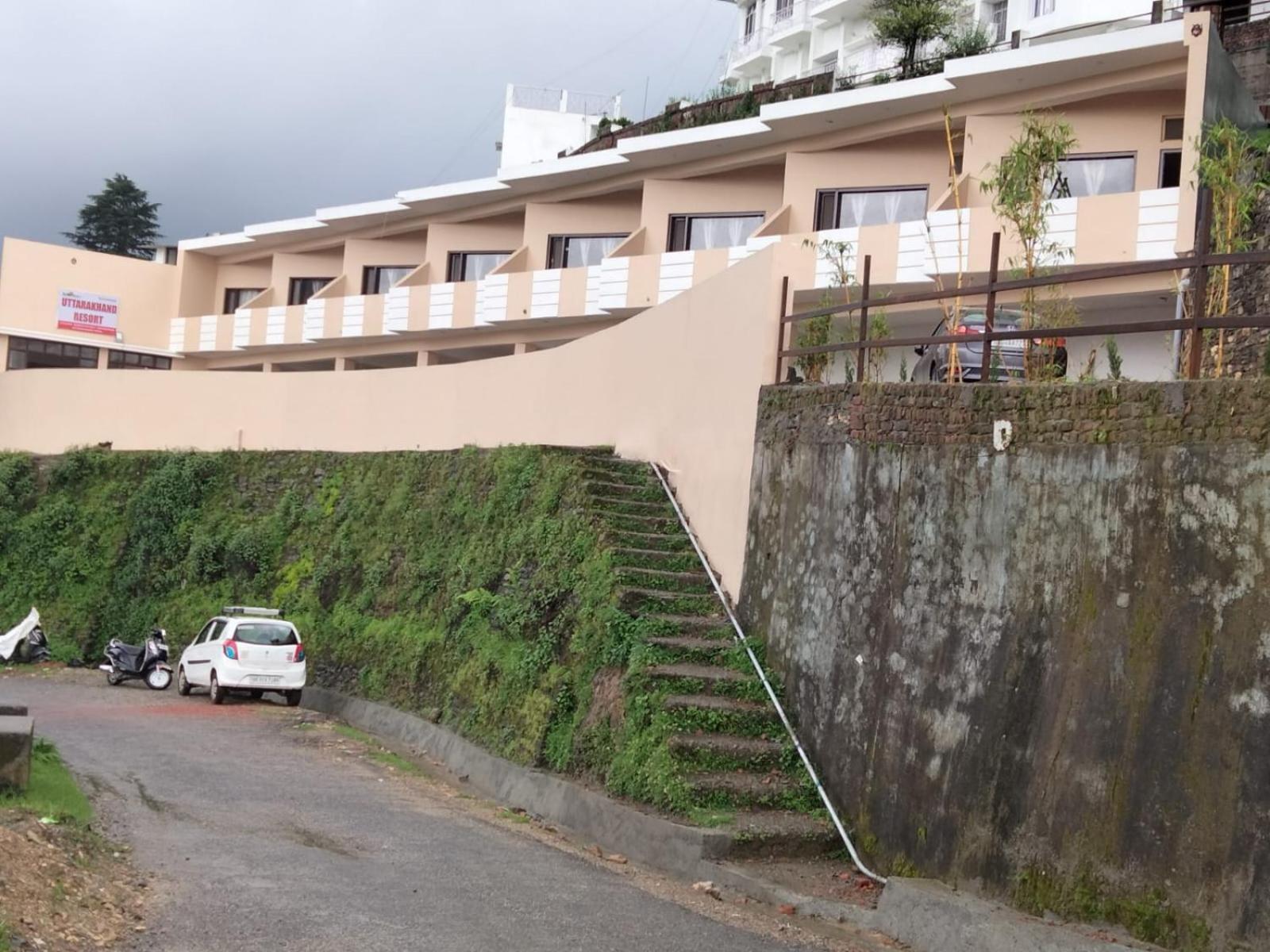 Uttarakhand Resort Kausani Exterior photo